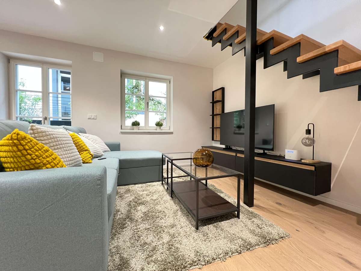 KL-City, Hinterhaus nähe Kolping-Platz, 2 ZKB, Terrasse, möbliert *ERSTBEZUG* - Foto 5